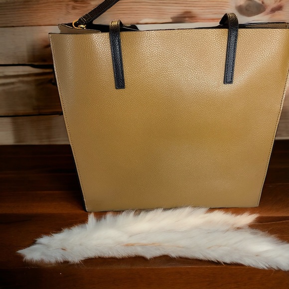 Authentic MARC JACOBS Brown Leather Tote Bag Purse - Picture 5 of 5